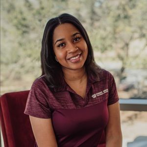 Meet your Posher, Cristal